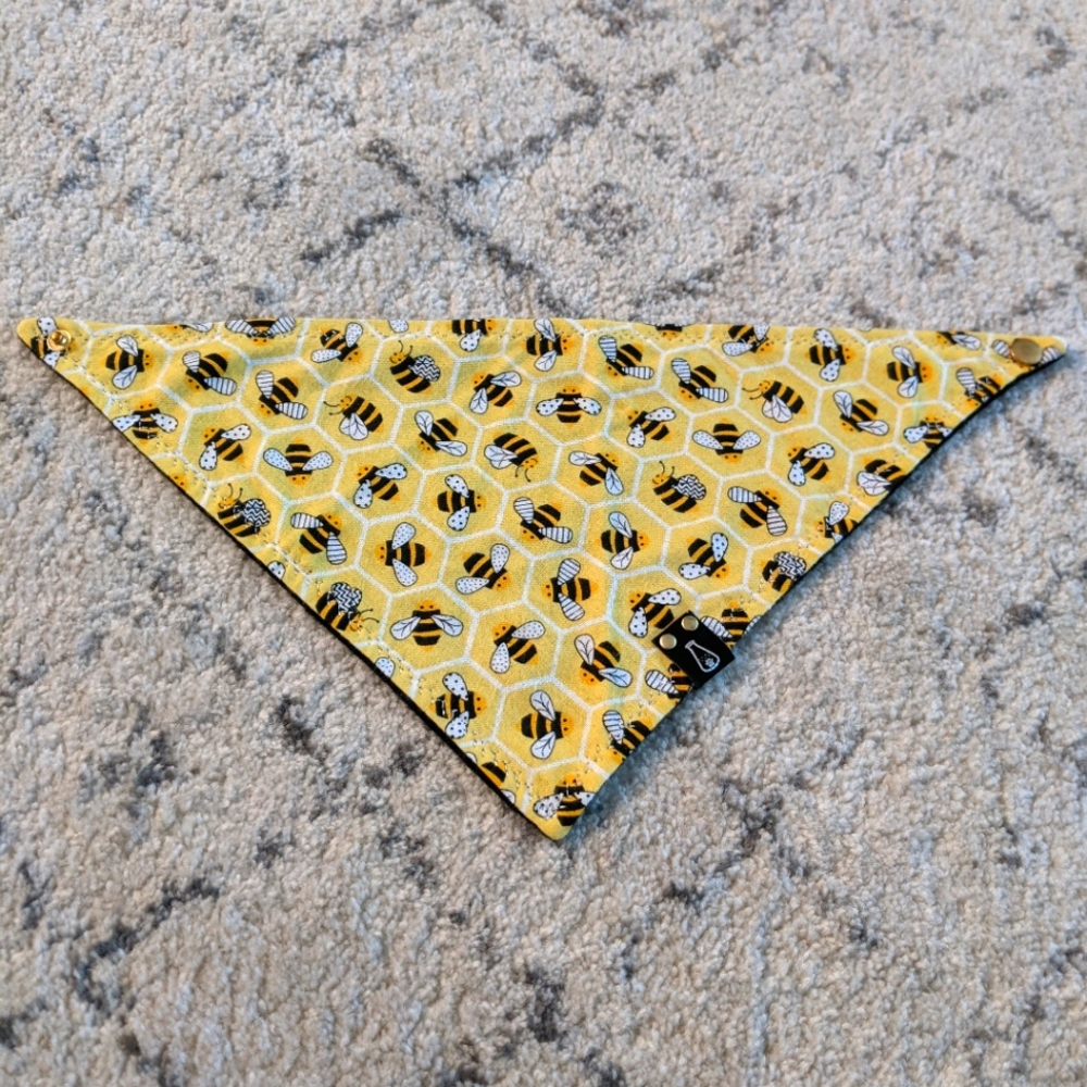 Queen Bees Snap On Pet Bandana